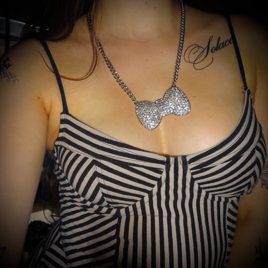 Rhinestone Bow Necklace