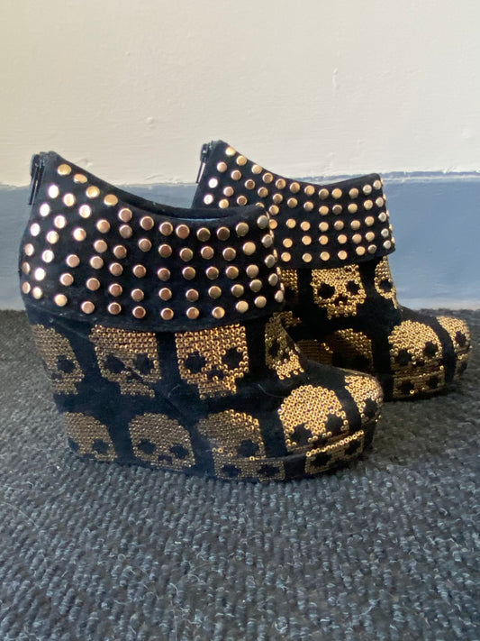 Gold Skull Wedges